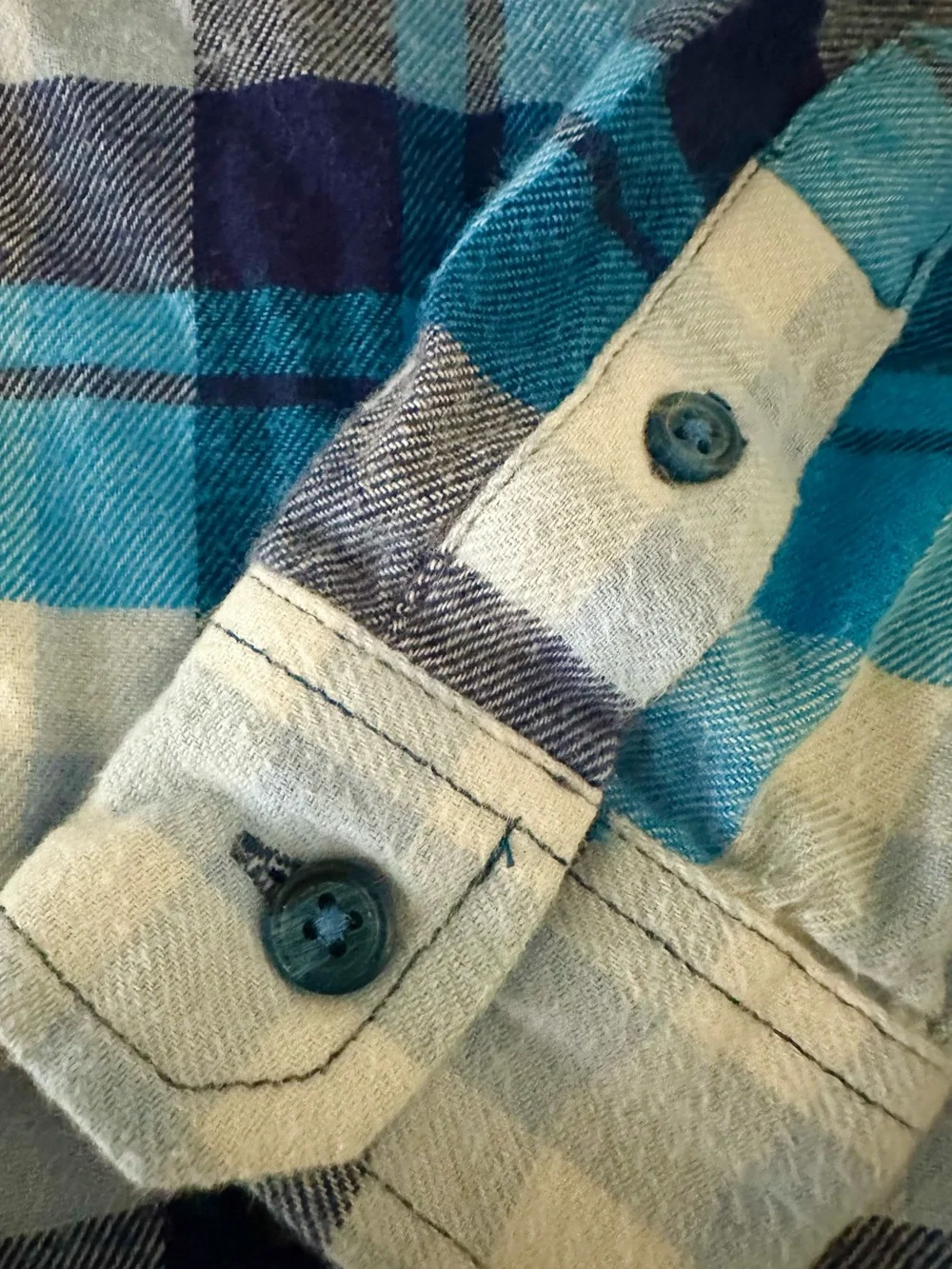 Old Navy Boys Blue Plaid / Flannel Long Sleeve Button Up shirt size youth 6-7